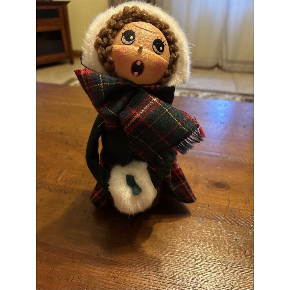 Characters If Christmas Past Lady Singing 1989 Kathleen Bollinger - Picture 2 of 7